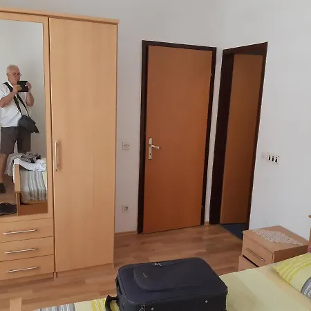 Guest house Two Bed Fortuna Near The Porec