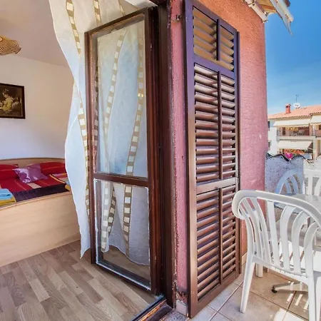 Two Bed Fortuna Near The Porec