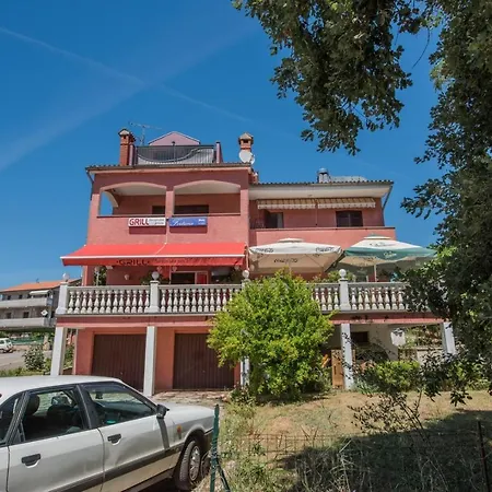 Two Bed Fortuna Near The Porec