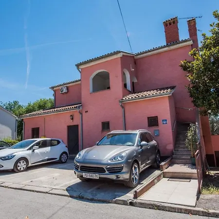 Two Bed Fortuna Near The Guest house Porec