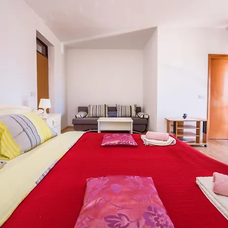 Guest house Two Bed Fortuna Near The
