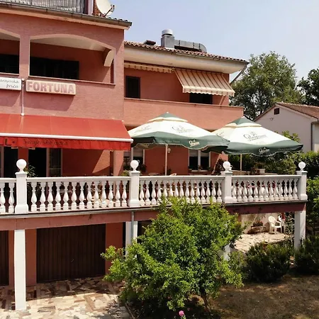 Two Bed Fortuna Near The 3*