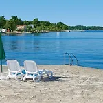 Two Bed Fortuna Near The Poreč