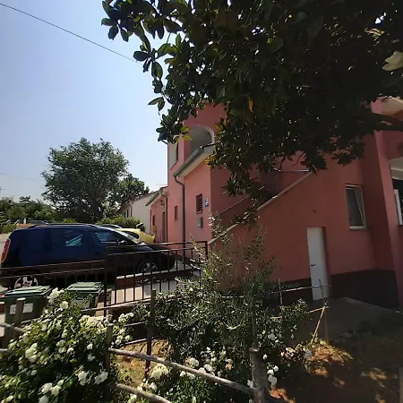 Πανσιόν Two Bed Fortuna Near The