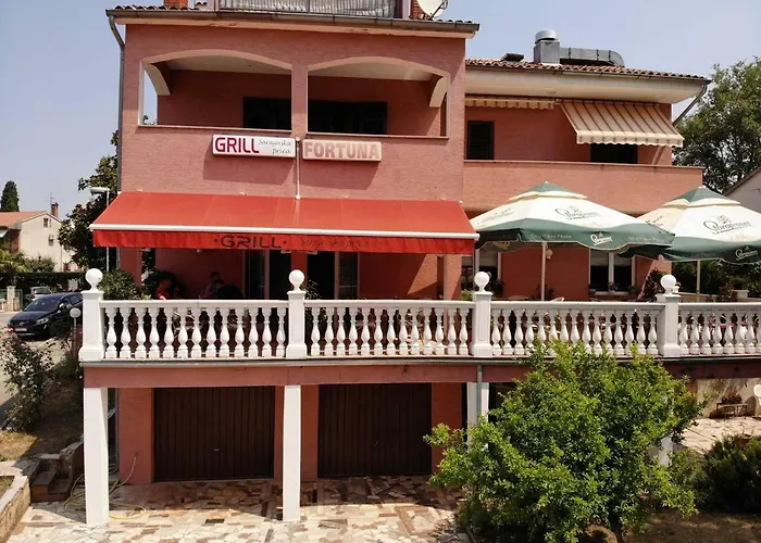 Affittacamere Two Bed Fortuna Near The Porec