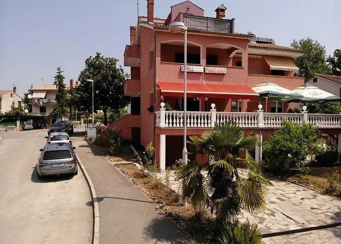 Two Bed Fortuna Near The Affittacamere 3*