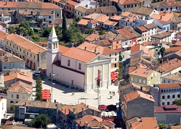 Two Bed Fortuna Near The Porec