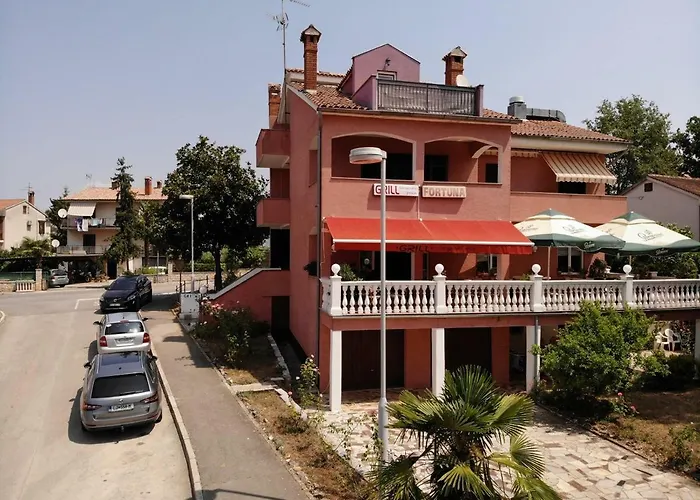 Two Bed Fortuna Near The Vendégház Poreč